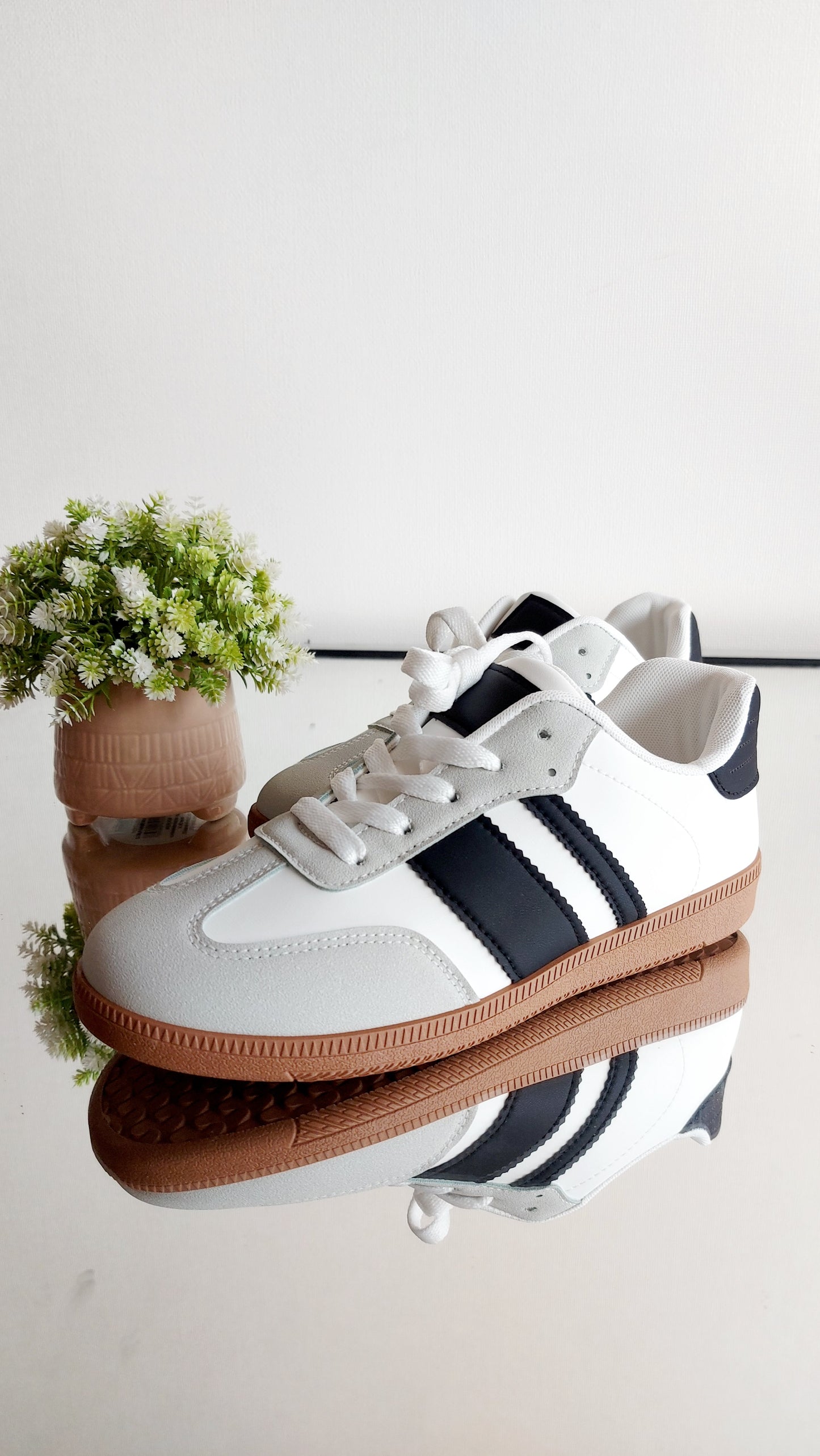 Zapatillas estilo samba
