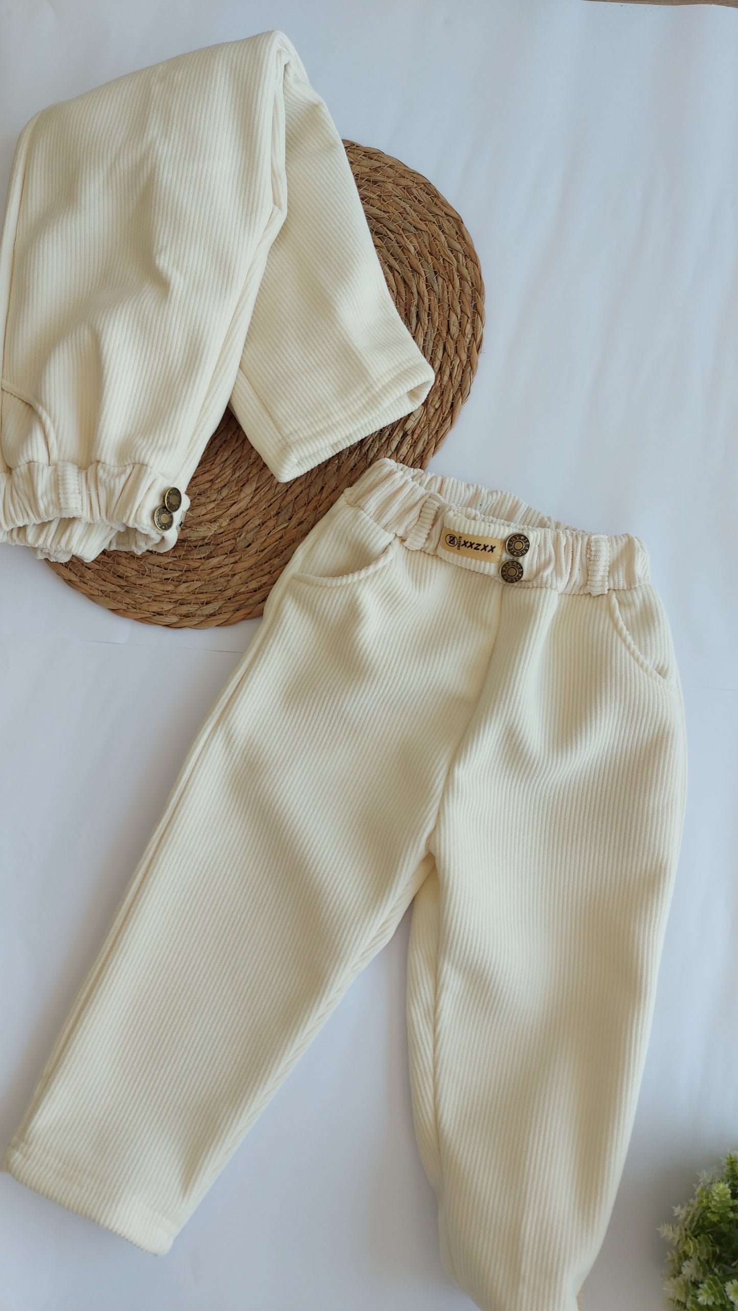 Pantalón vainilla