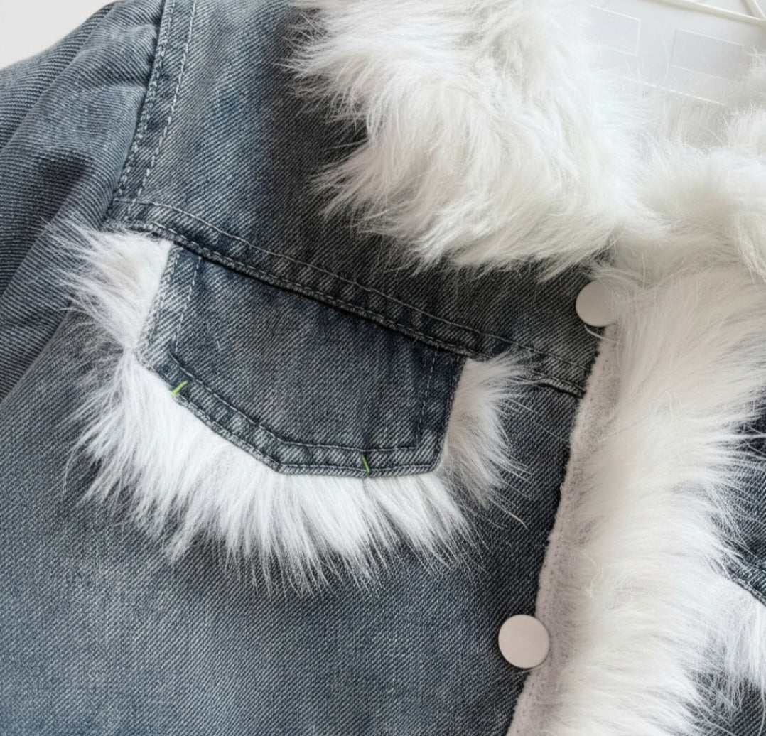 Chaqueta felpa fashion 🎀