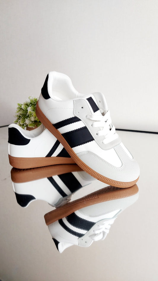 Zapatillas estilo samba